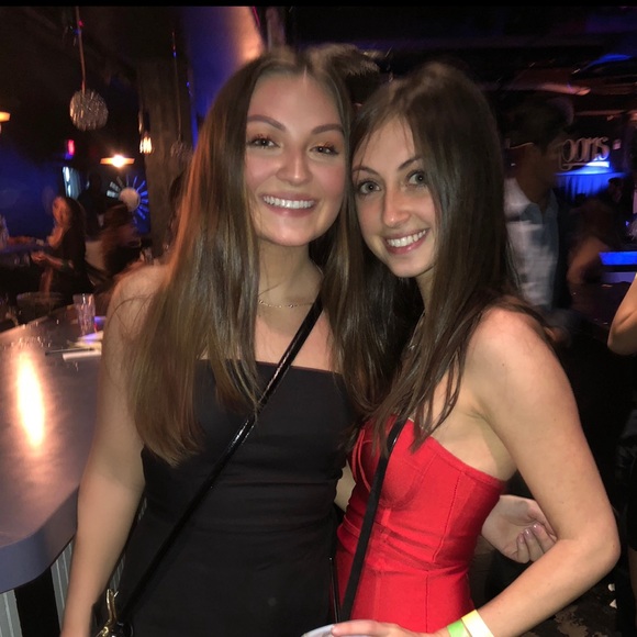 Meet your Poshers - Picture 2 of 2